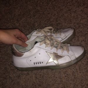 Gold golden goose superstars